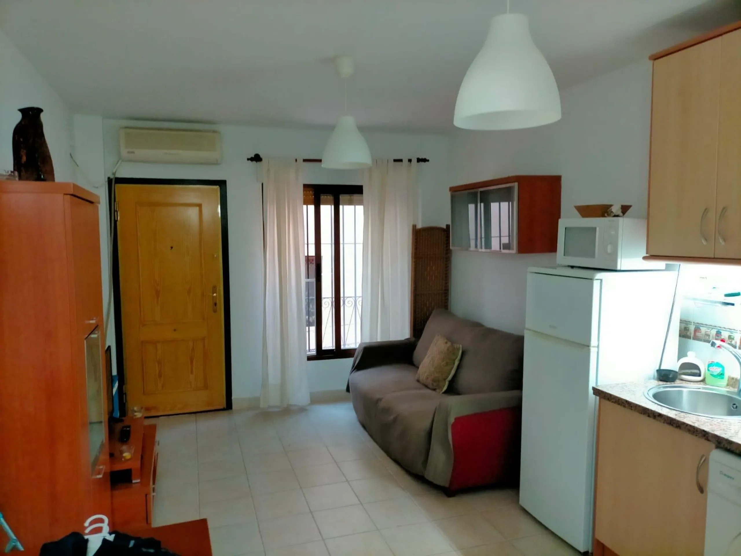 Charming 1 Bedroom Apartment in Prime Location