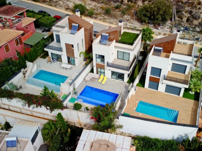 Moderna Villa con vistas al mar desde todas las habitaciones en Balcón de Finestrat