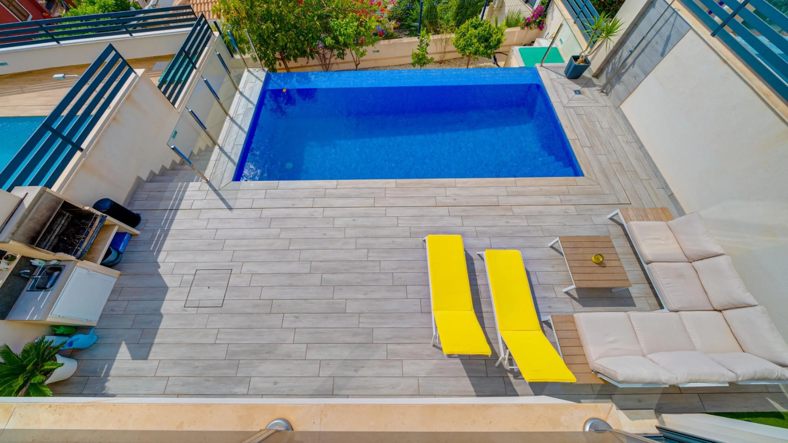 Moderna Villa con vistas al mar desde todas las habitaciones en Balcón de Finestrat