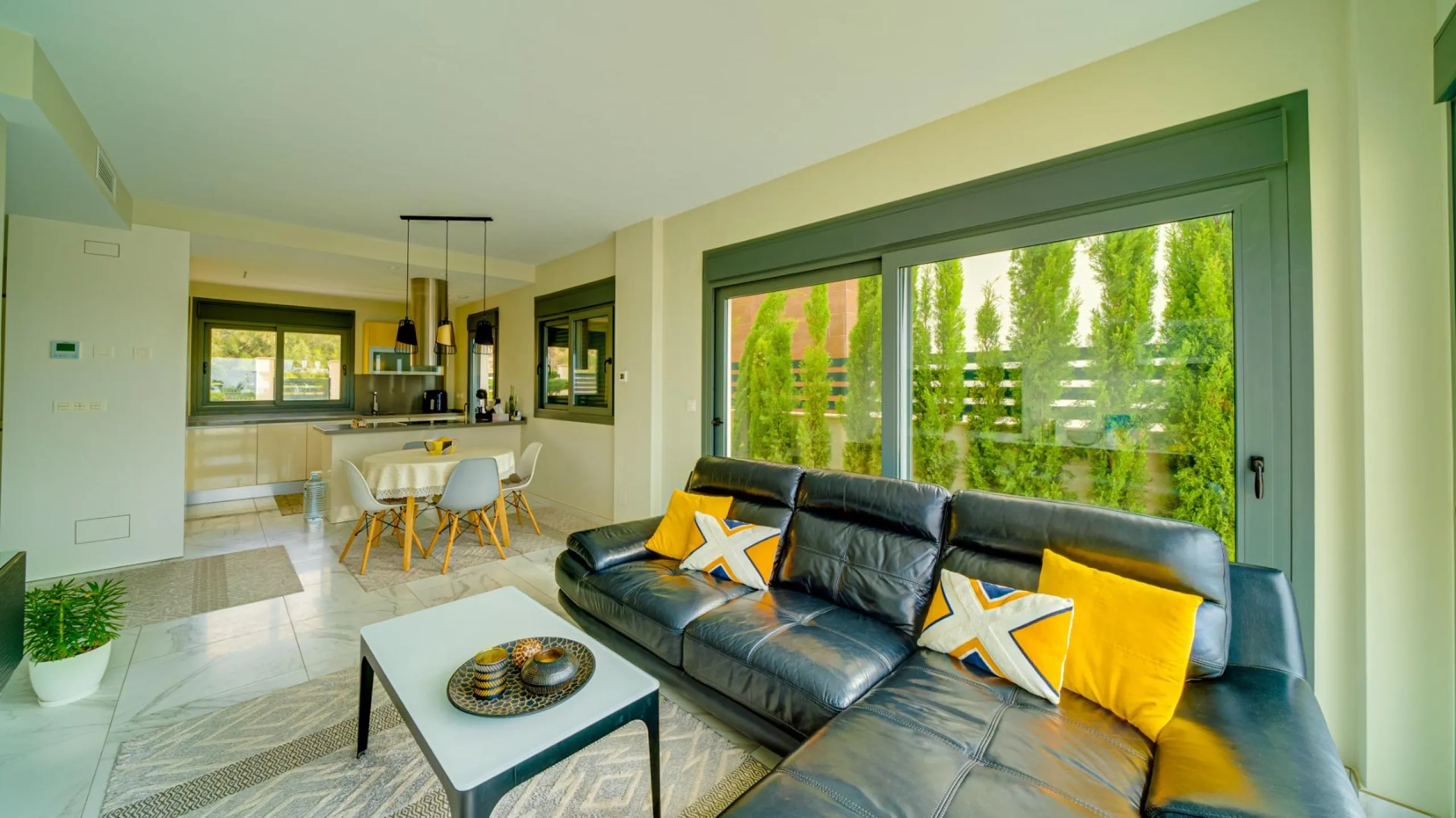 Moderna Villa con vistas al mar desde todas las habitaciones en Balcón de Finestrat