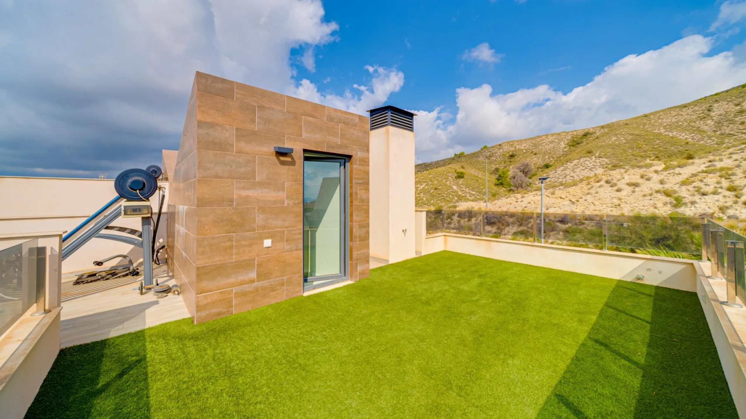 Moderna Villa con vistas al mar desde todas las habitaciones en Balcón de Finestrat