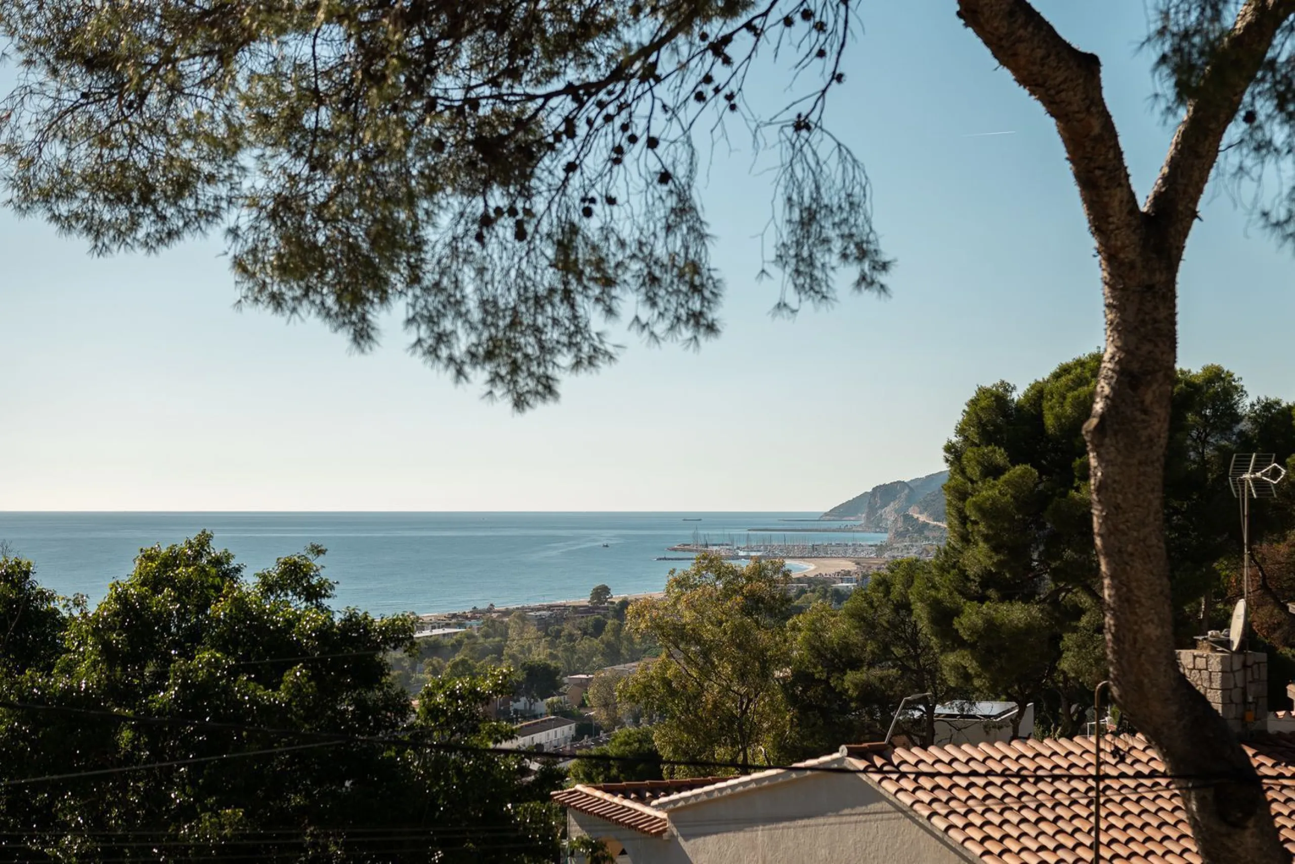 Modern new-build villa with sea views in Bellamar, Castelldefels