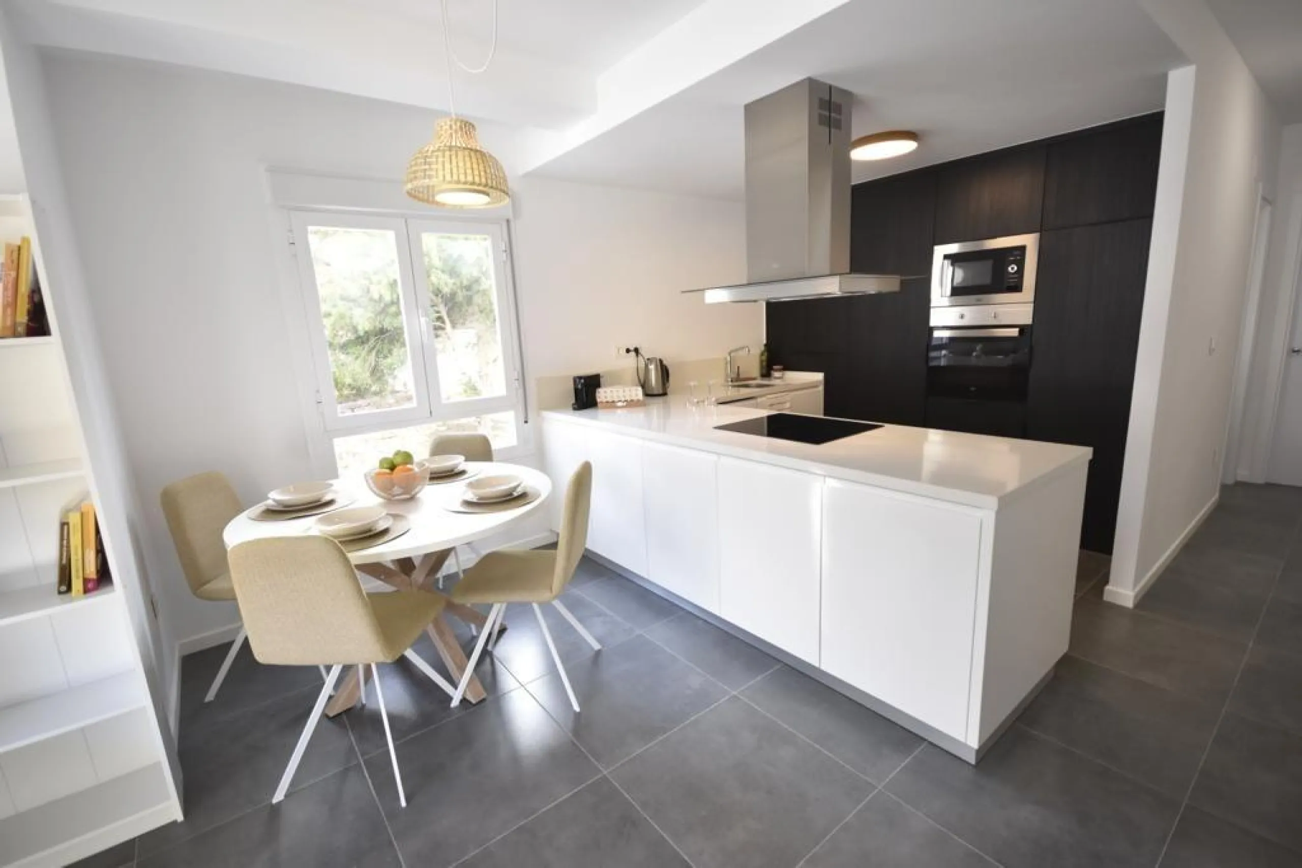 WITH TOURIST LICENSE. 3 BEDROOMS. 2 BATHROOMS. COMMUNAL SWIMMING POOL. BEACH 800 M