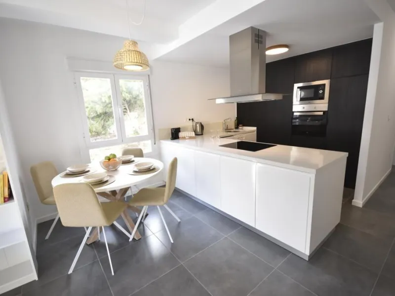 WITH TOURIST LICENSE. 3 BEDROOMS. 2 BATHROOMS. COMMUNAL SWIMMING POOL. BEACH 800 M