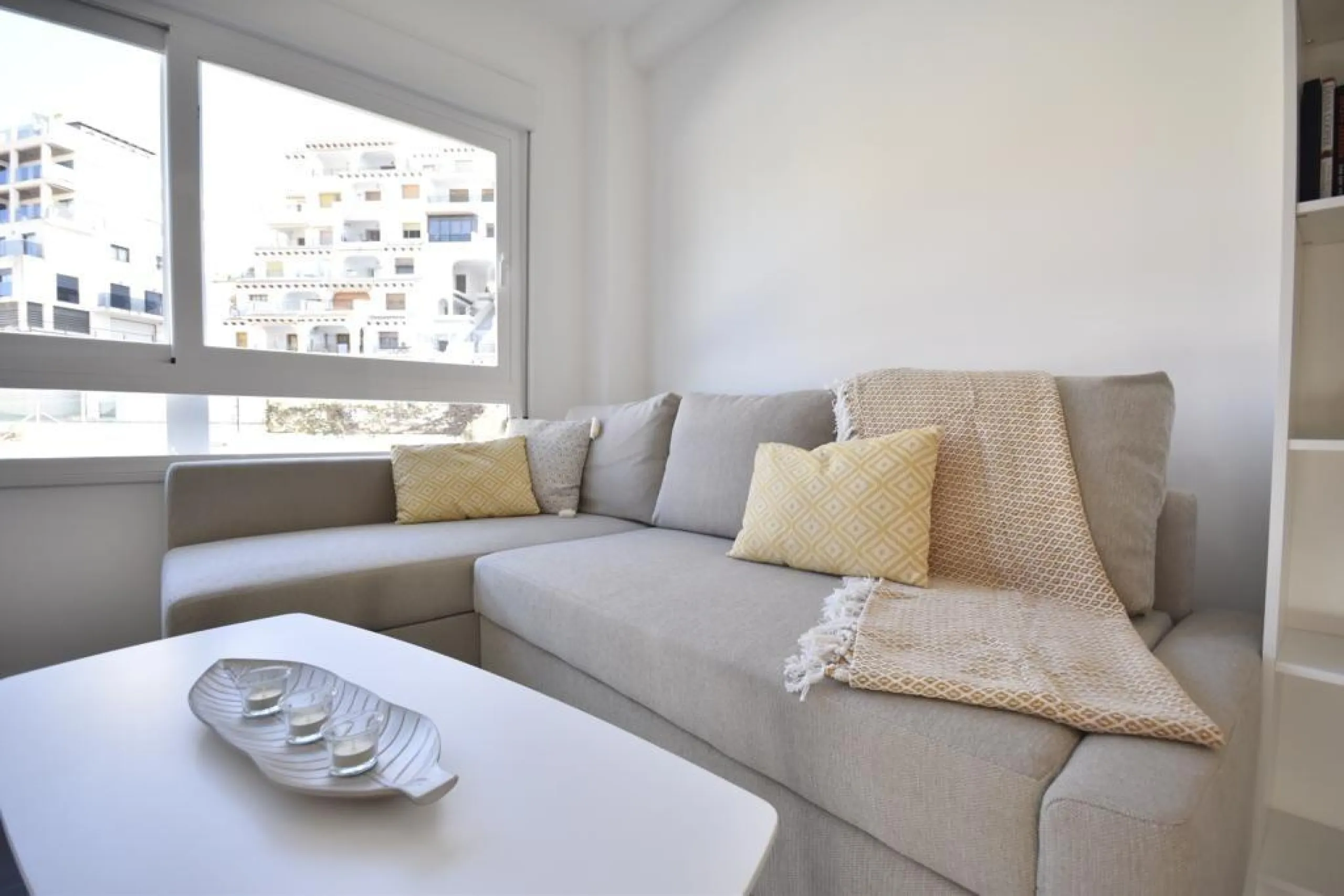 WITH TOURIST LICENSE. 3 BEDROOMS. 2 BATHROOMS. COMMUNAL SWIMMING POOL. BEACH 800 M