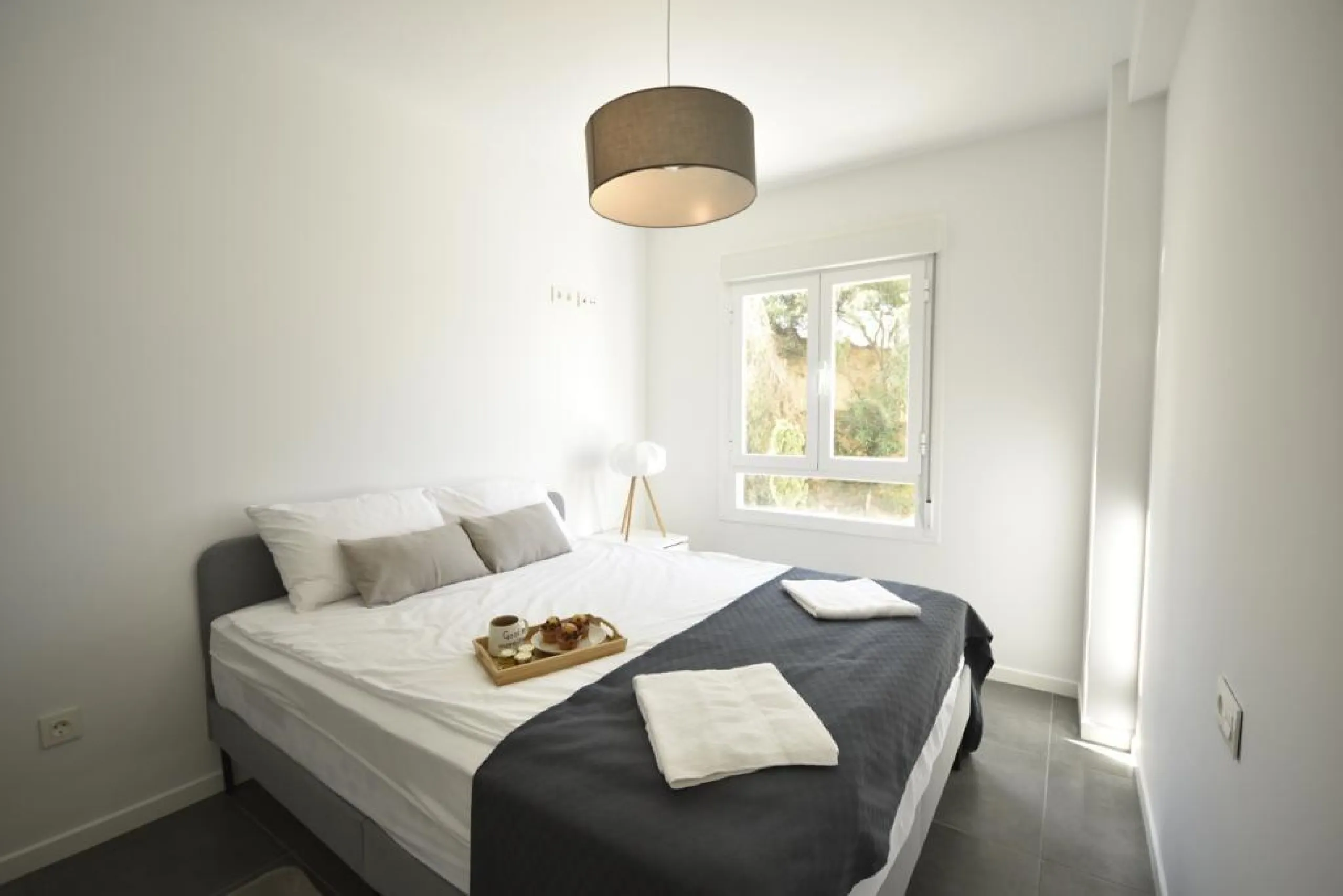WITH TOURIST LICENSE. 3 BEDROOMS. 2 BATHROOMS. COMMUNAL SWIMMING POOL. BEACH 800 M