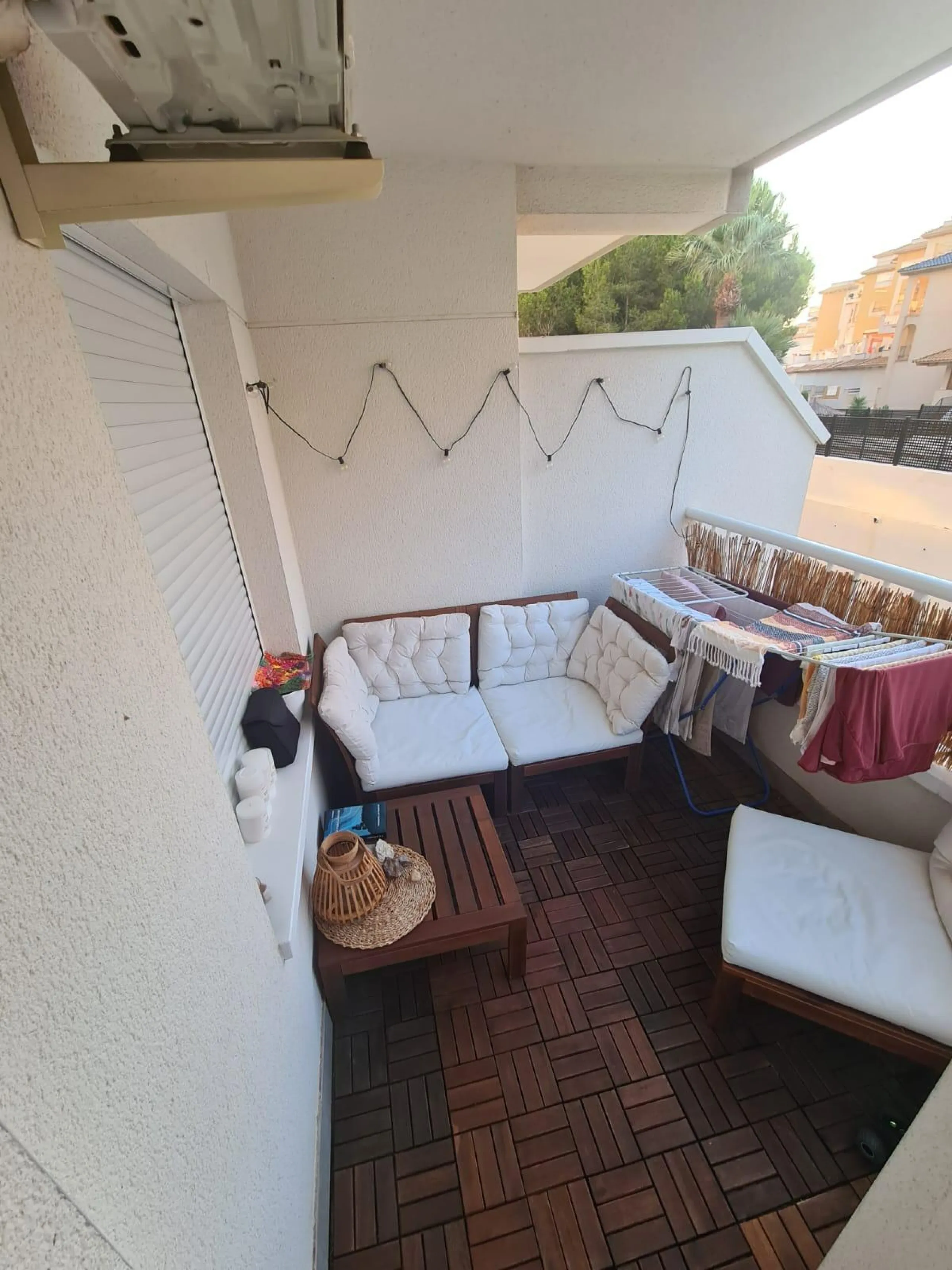 WITH TOURIST LICENSE. 3 BEDROOMS. 2 BATHROOMS. COMMUNAL SWIMMING POOL. BEACH 800 M