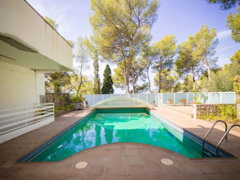 Villa exclusiva y con vistas al mar en Bellamar, Castelldefels