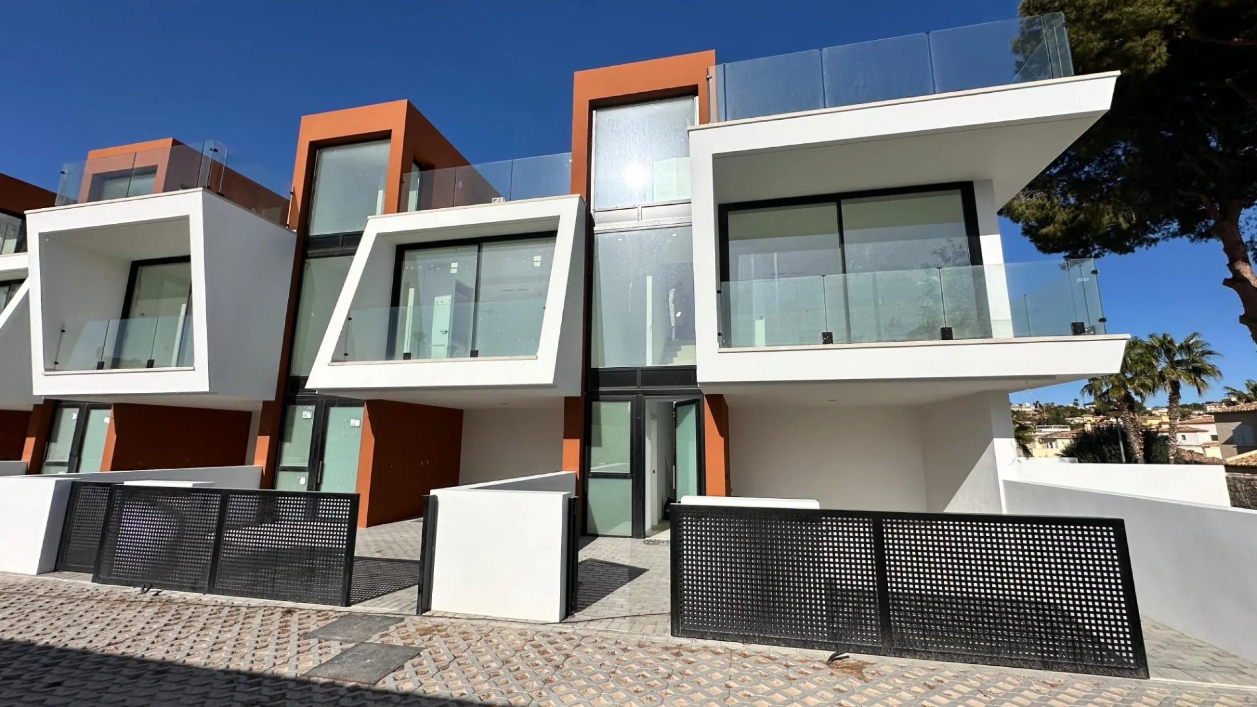 Newly built semi-detached single-family homes