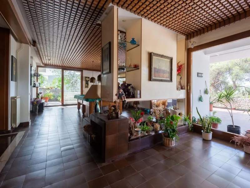 Villa exclusiva y con vistas al mar en Bellamar, Castelldefels