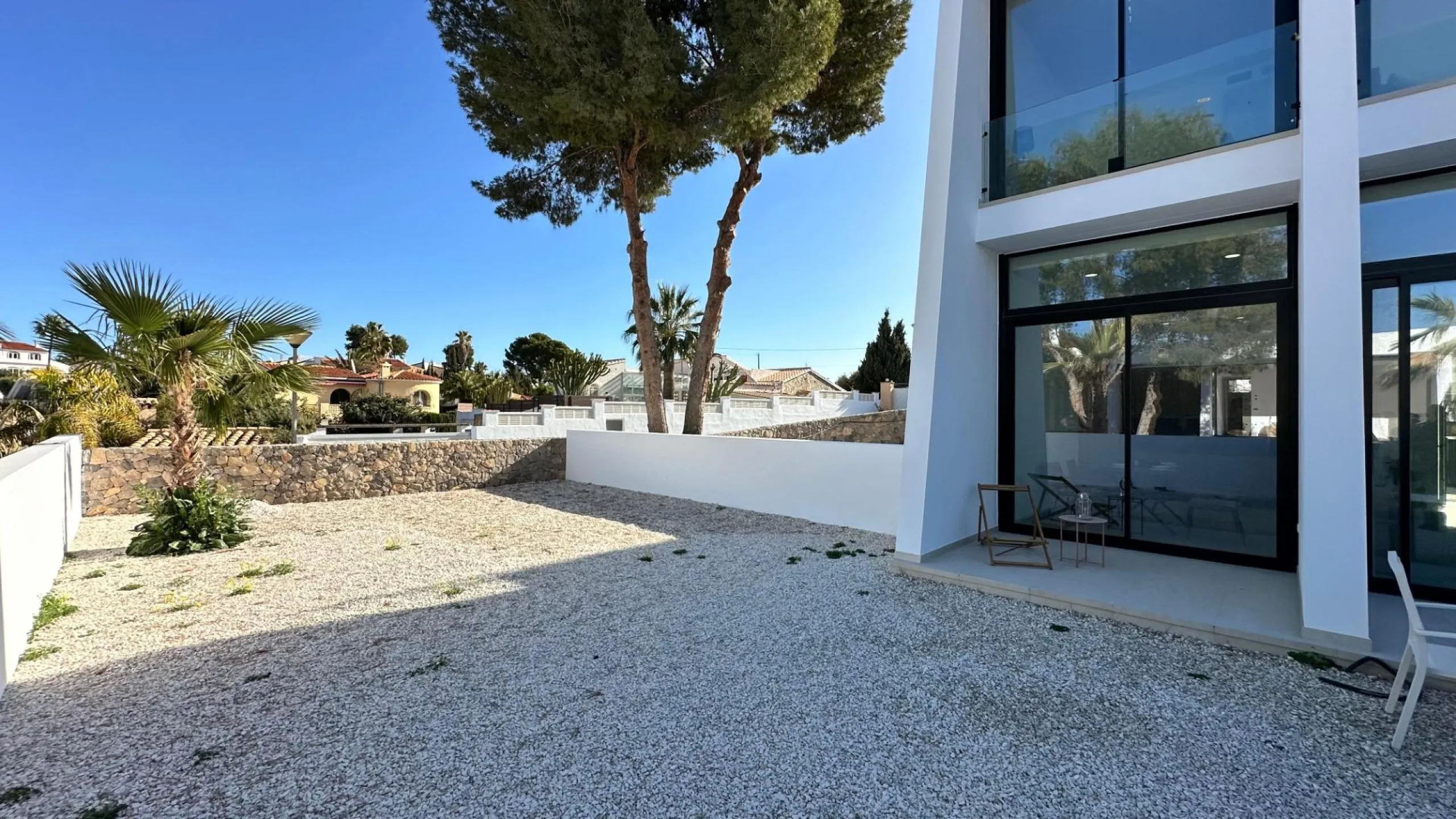 Newly built semi-detached single-family homes