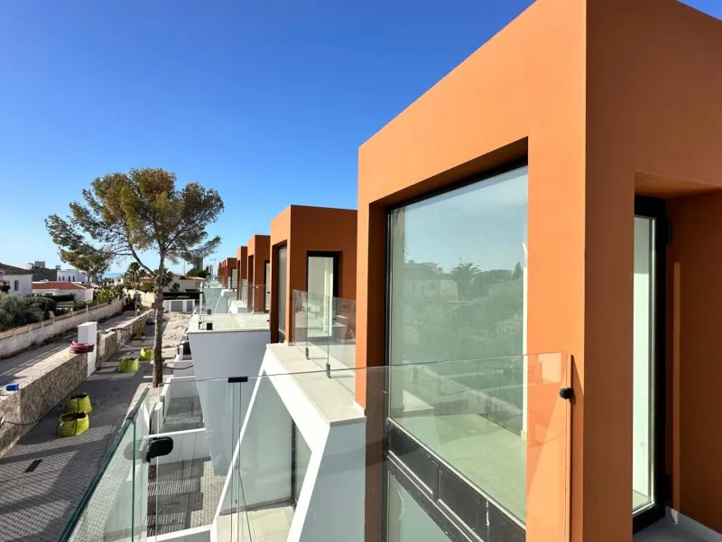 Newly built semi-detached single-family homes