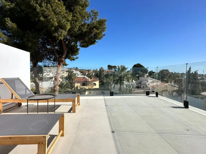 Newly built semi-detached single-family homes