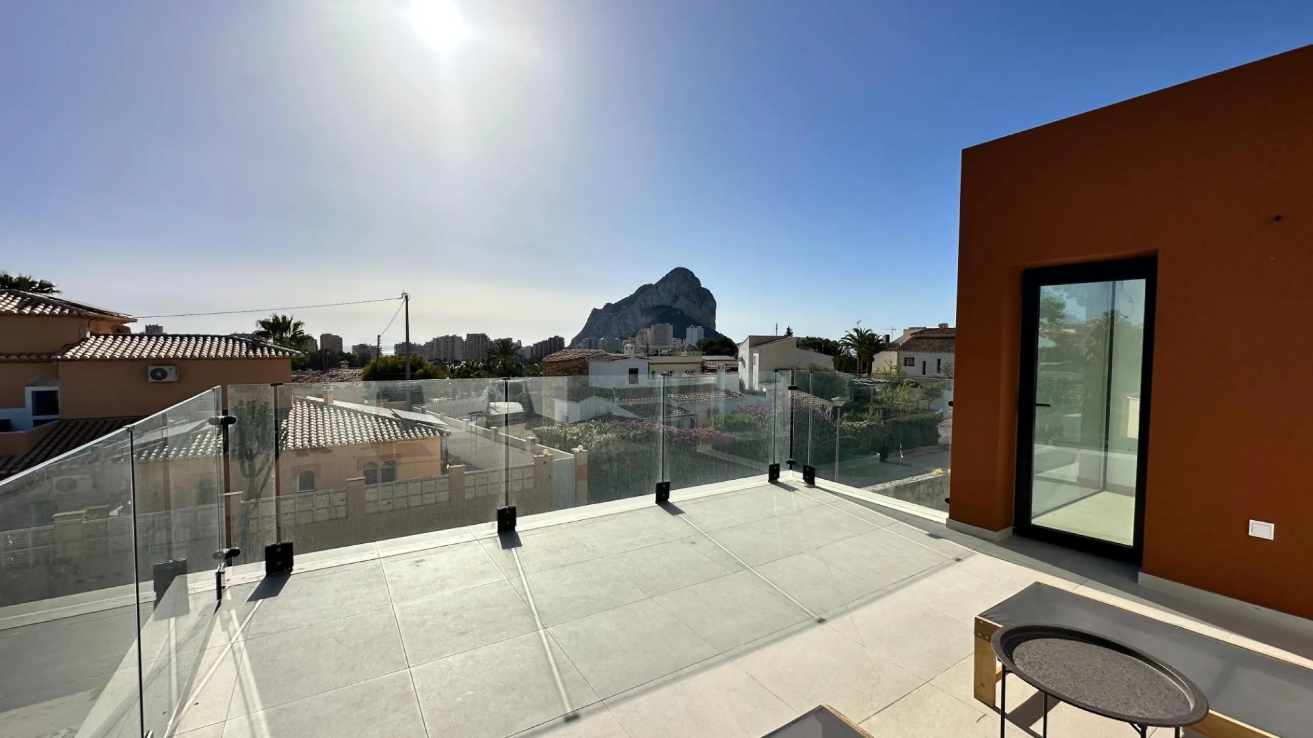 Newly built semi-detached single-family homes