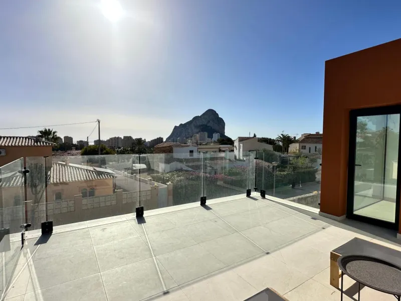 Newly built semi-detached single-family homes
