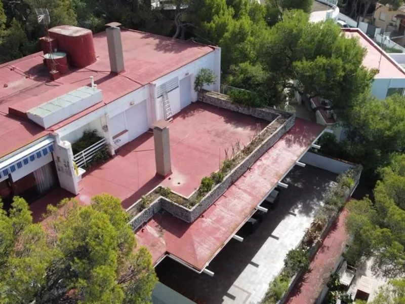 Villa exclusiva y con vistas al mar en Bellamar, Castelldefels