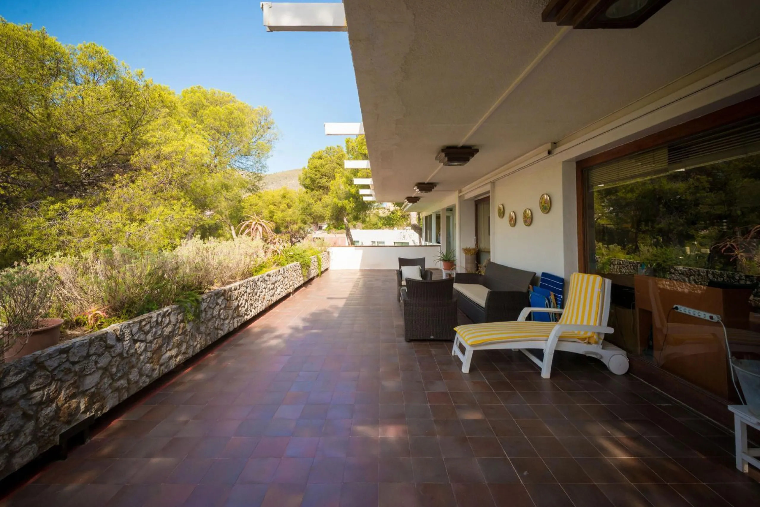 Villa exclusiva y con vistas al mar en Bellamar, Castelldefels