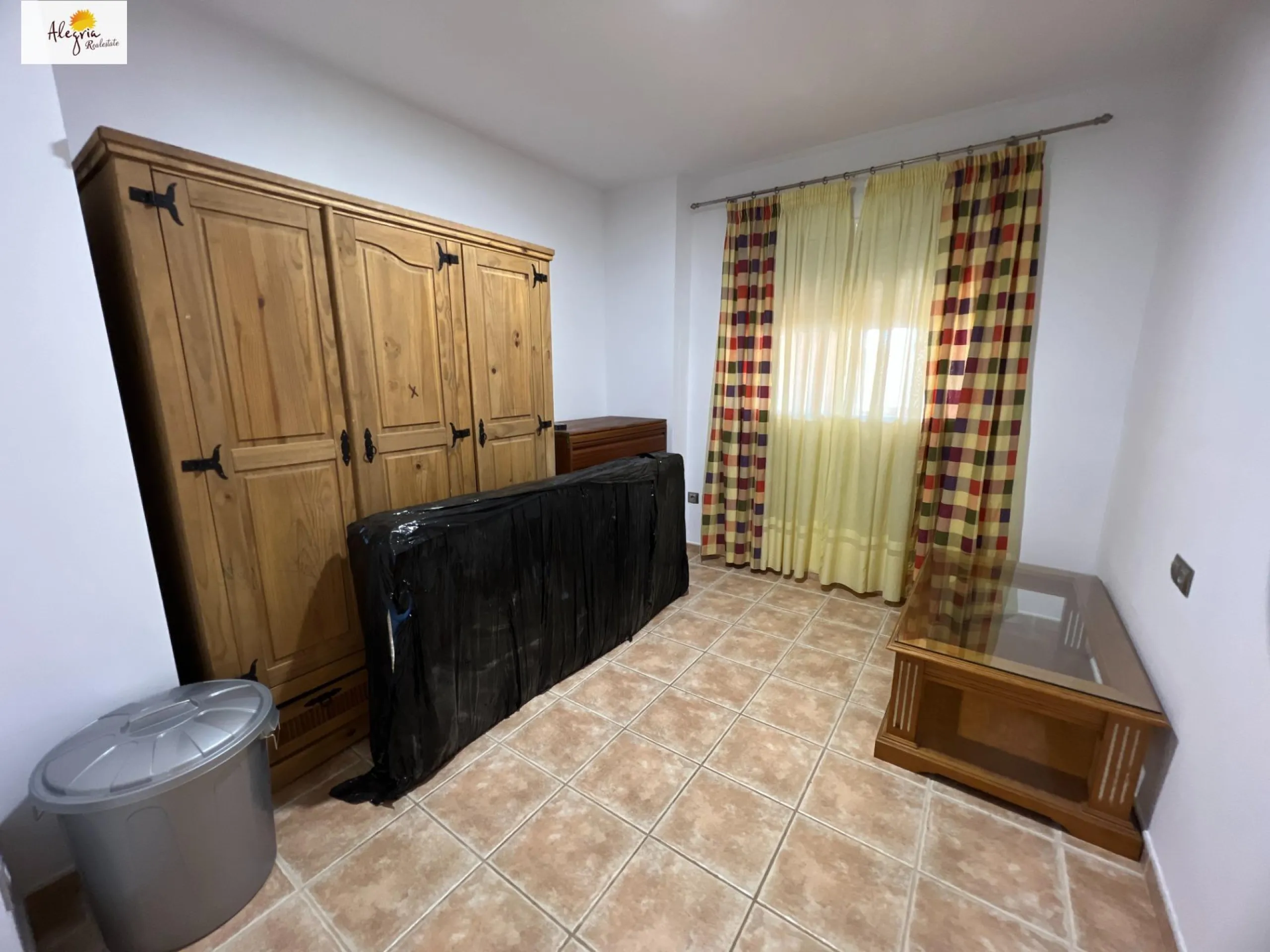 PERFECTO CHALET EN EL BOSQUE DE CHIVA