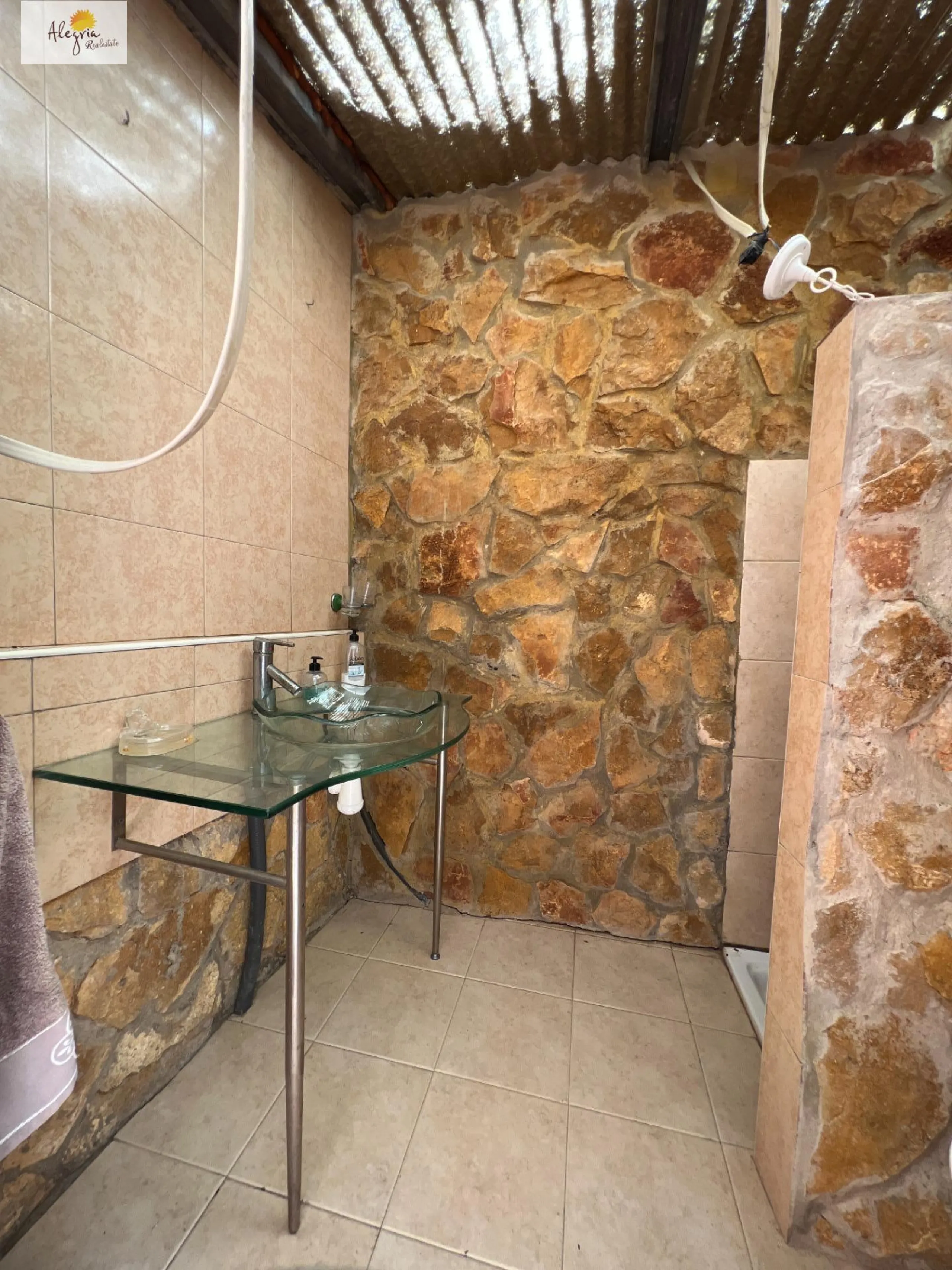 PERFECTO CHALET EN EL BOSQUE DE CHIVA