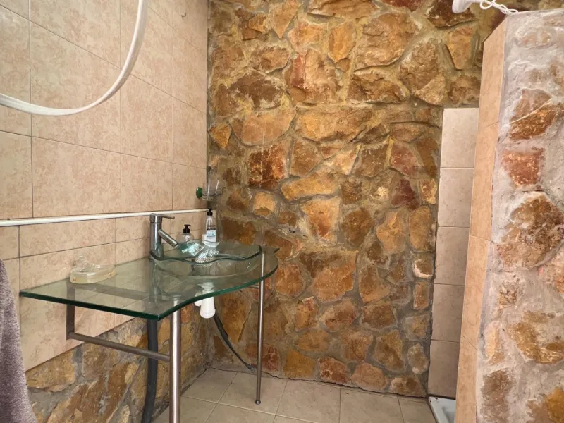PERFECTO CHALET EN EL BOSQUE DE CHIVA