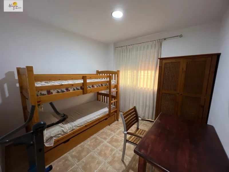 PERFECTO CHALET EN EL BOSQUE DE CHIVA