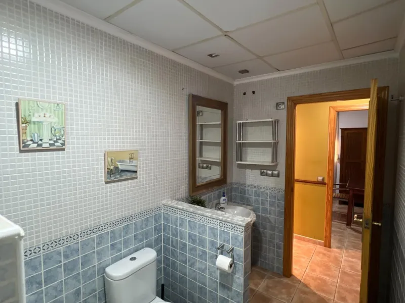 PERFECTO CHALET EN EL BOSQUE DE CHIVA