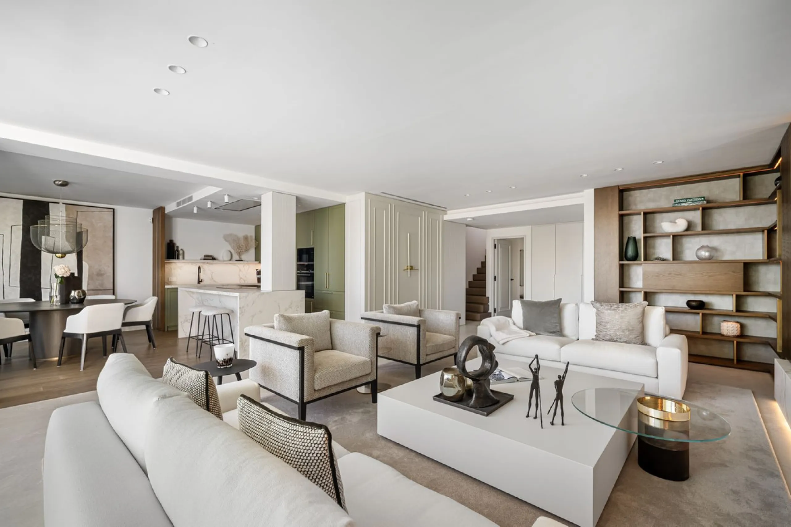 Einzigartiges, nach Süden ausgerichtetes Penthouse in erster Strandlinie – Alhambra del Mar