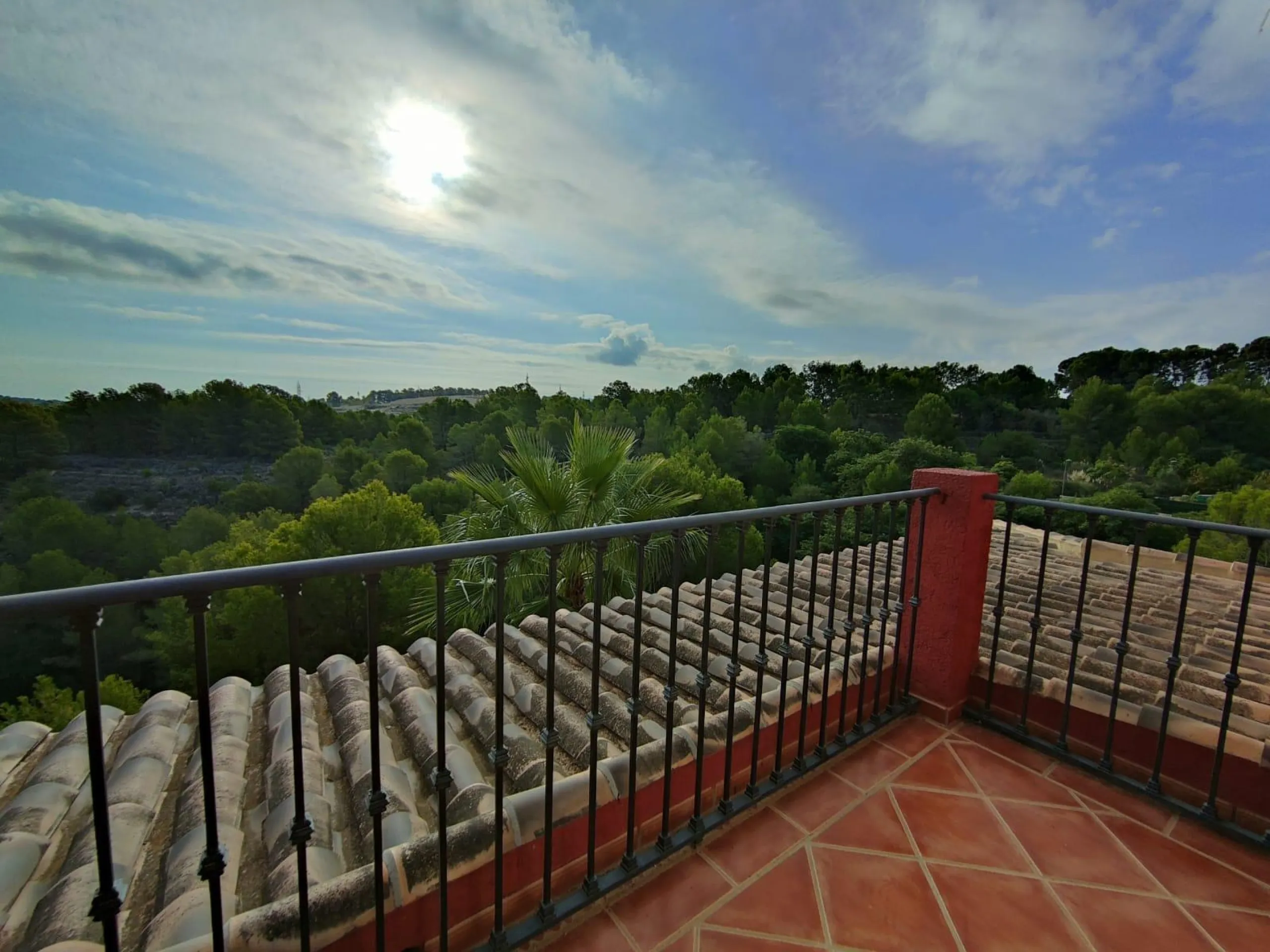 DETACHED VILLA, SPACIOUS WITH PRIVACY IN A NATURAL ENVIRONMENT IN LA NUCIA