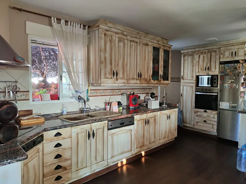DETACHED VILLA, SPACIOUS WITH PRIVACY IN A NATURAL ENVIRONMENT IN LA NUCIA