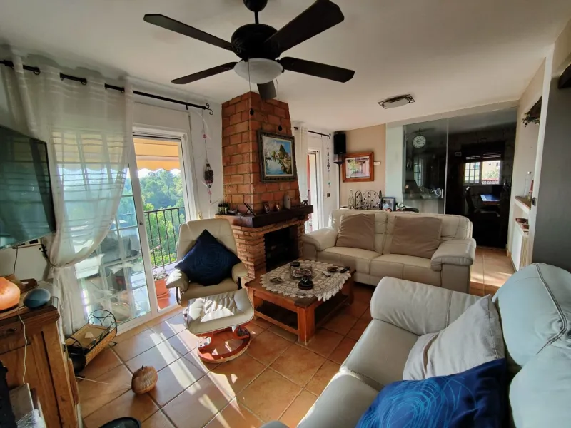DETACHED VILLA, SPACIOUS WITH PRIVACY IN A NATURAL ENVIRONMENT IN LA NUCIA
