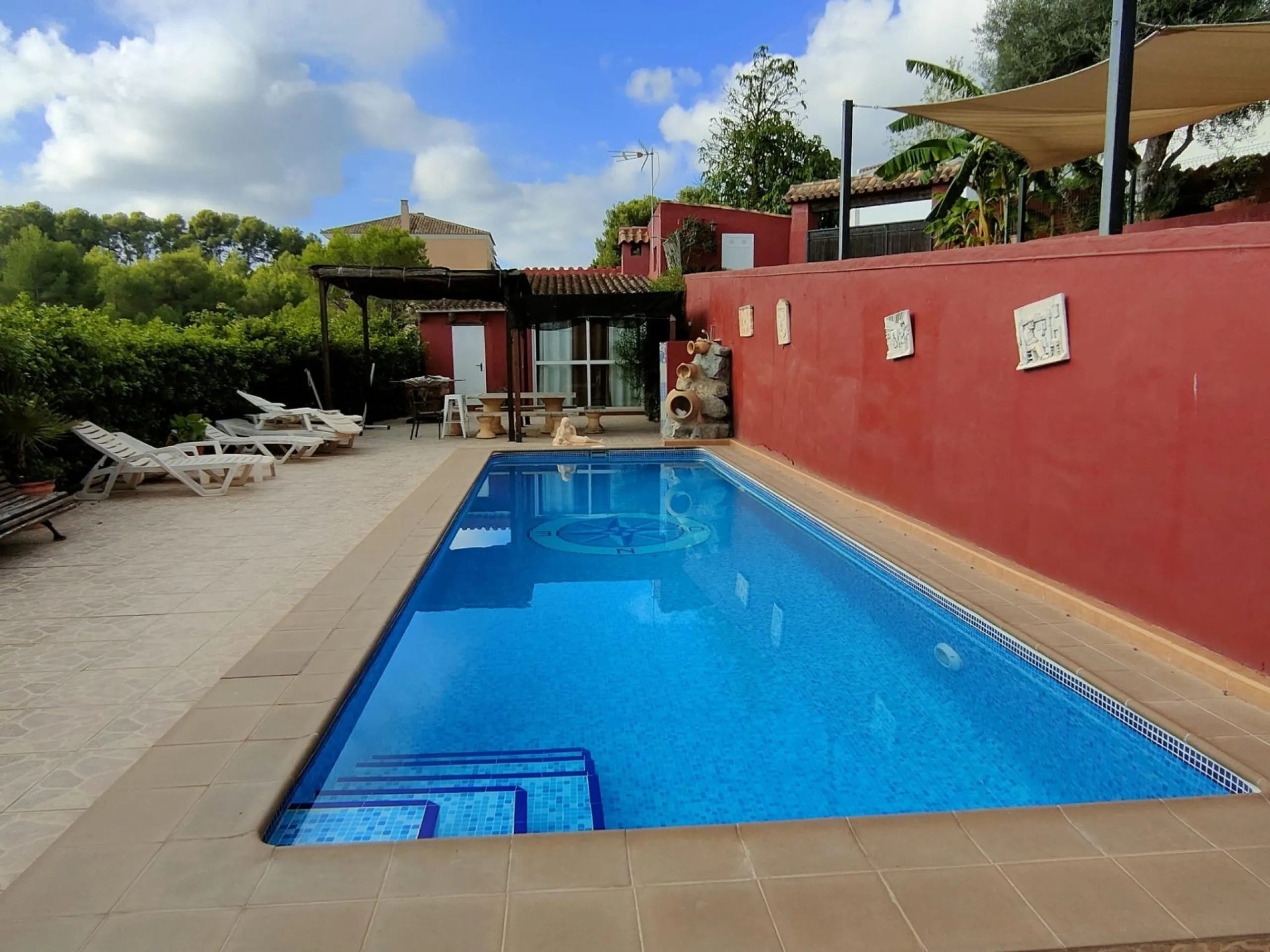 DETACHED VILLA, SPACIOUS WITH PRIVACY IN A NATURAL ENVIRONMENT IN LA NUCIA