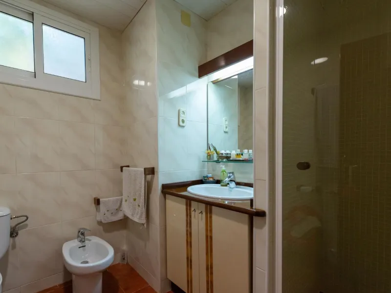 Villa exclusiva y con vistas al mar en Bellamar, Castelldefels