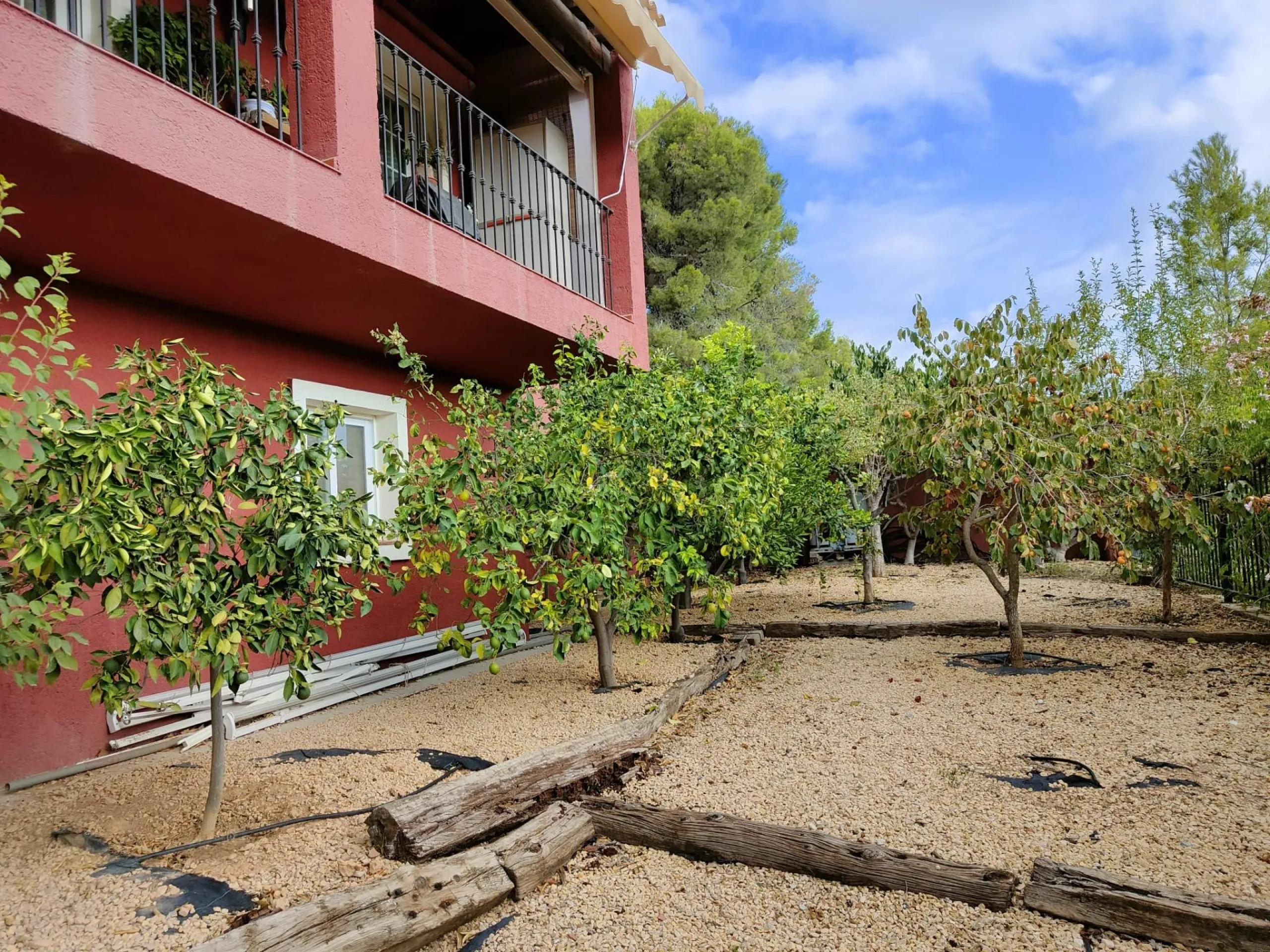 DETACHED VILLA, SPACIOUS WITH PRIVACY IN A NATURAL ENVIRONMENT IN LA NUCIA