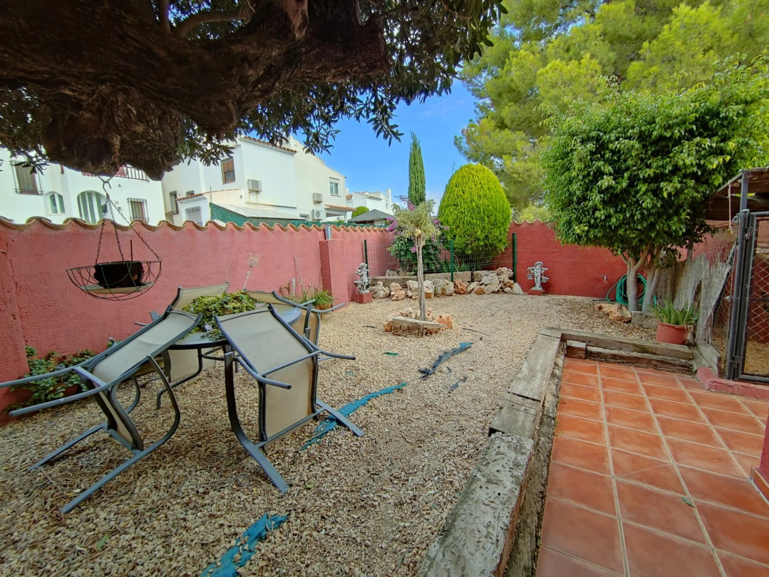 DETACHED VILLA, SPACIOUS WITH PRIVACY IN A NATURAL ENVIRONMENT IN LA NUCIA