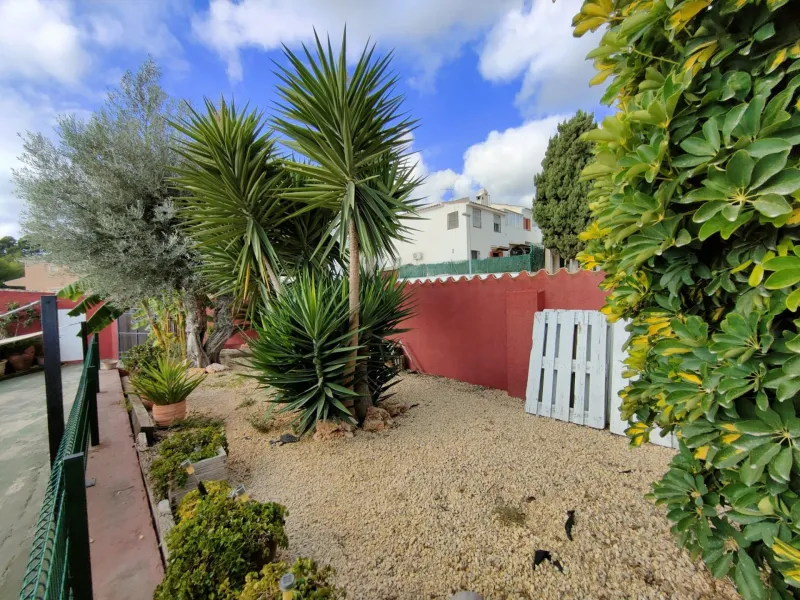 DETACHED VILLA, SPACIOUS WITH PRIVACY IN A NATURAL ENVIRONMENT IN LA NUCIA