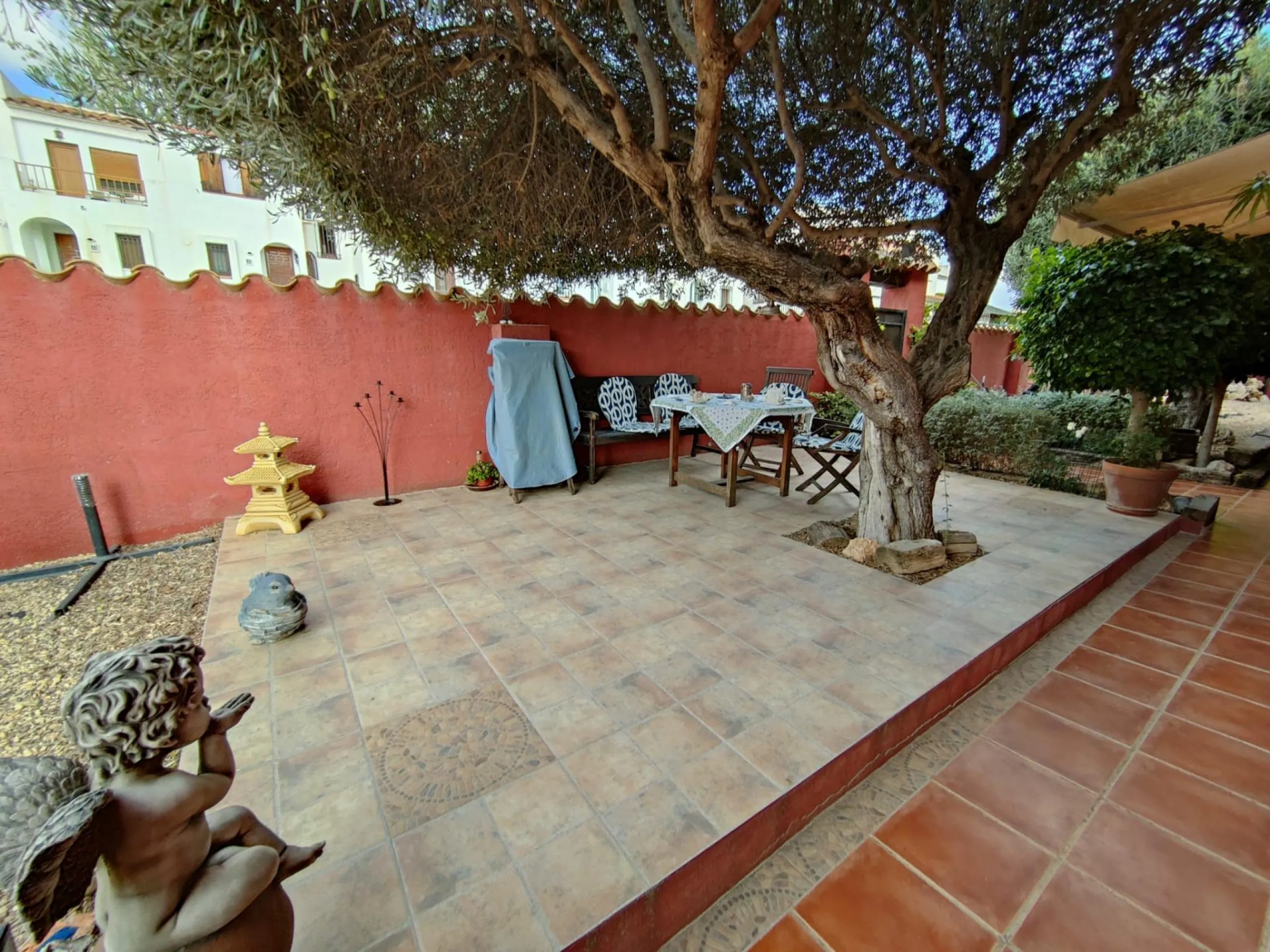 DETACHED VILLA, SPACIOUS WITH PRIVACY IN A NATURAL ENVIRONMENT IN LA NUCIA