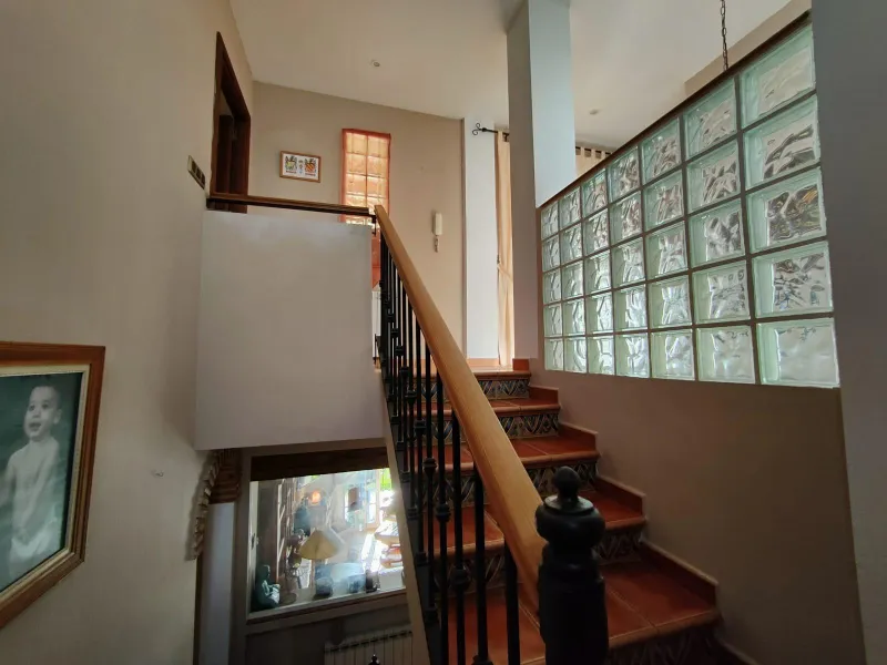 DETACHED VILLA, SPACIOUS WITH PRIVACY IN A NATURAL ENVIRONMENT IN LA NUCIA