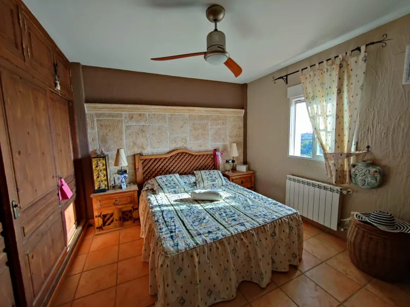 DETACHED VILLA, SPACIOUS WITH PRIVACY IN A NATURAL ENVIRONMENT IN LA NUCIA