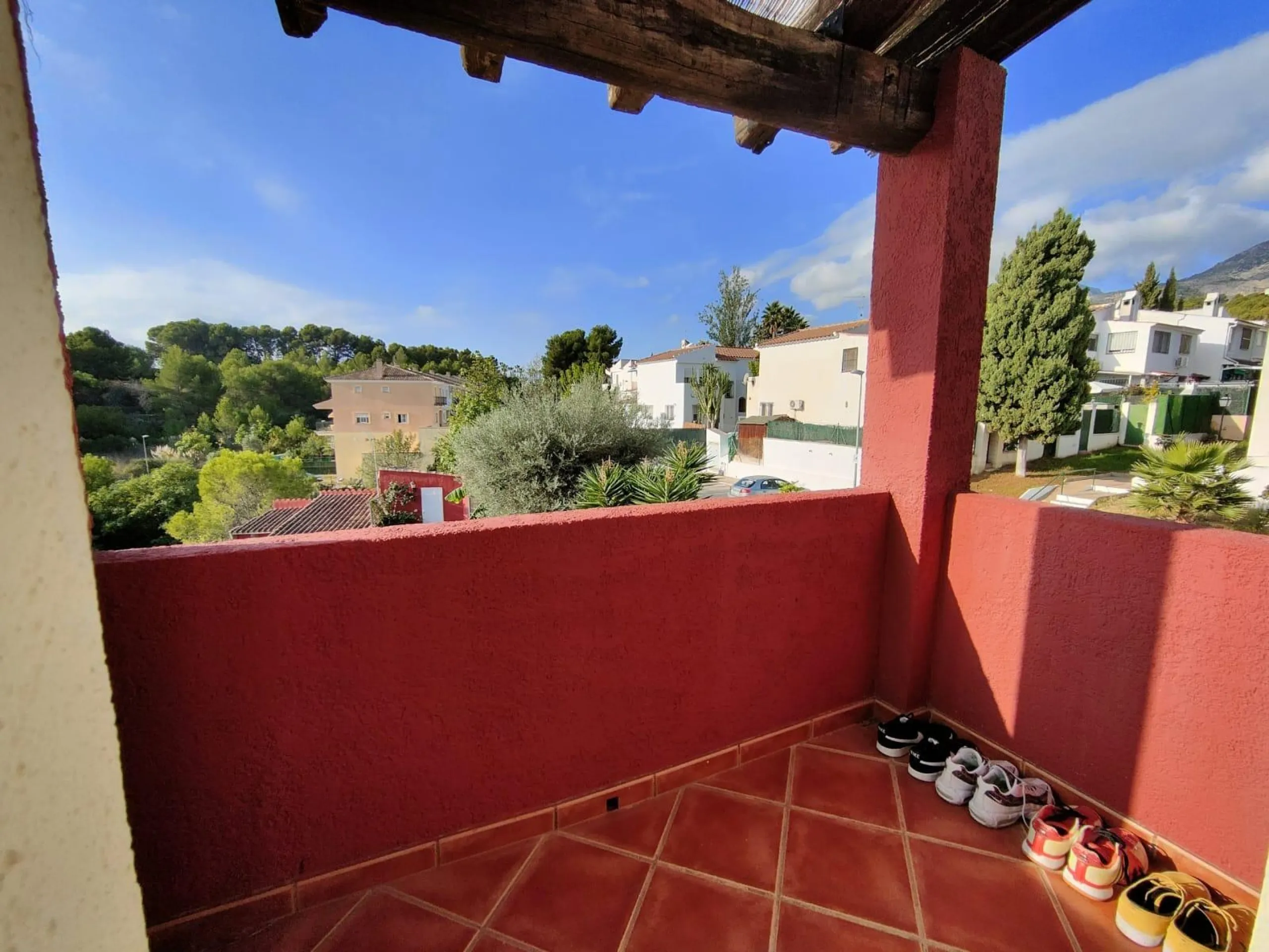 DETACHED VILLA, SPACIOUS WITH PRIVACY IN A NATURAL ENVIRONMENT IN LA NUCIA