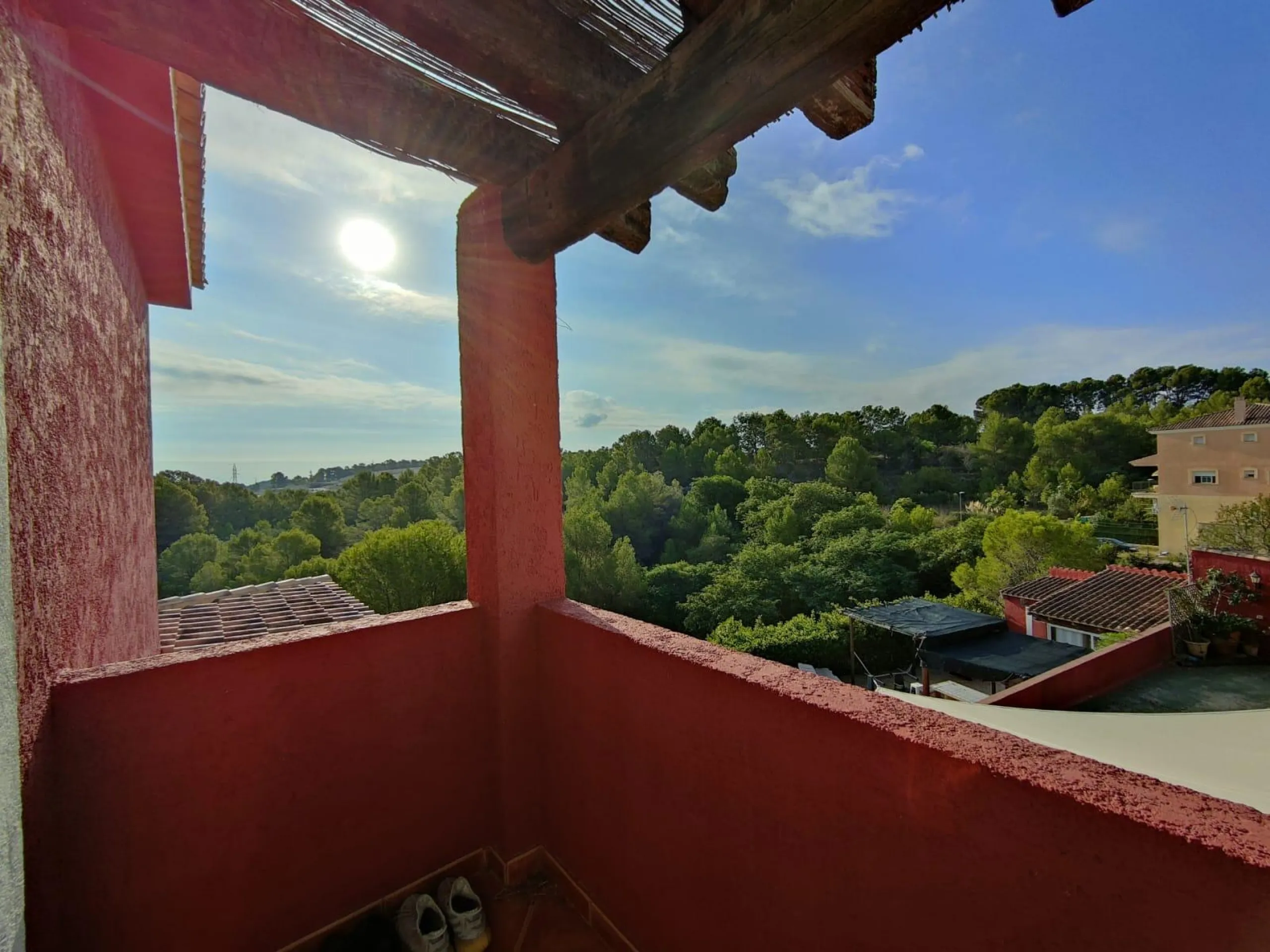DETACHED VILLA, SPACIOUS WITH PRIVACY IN A NATURAL ENVIRONMENT IN LA NUCIA