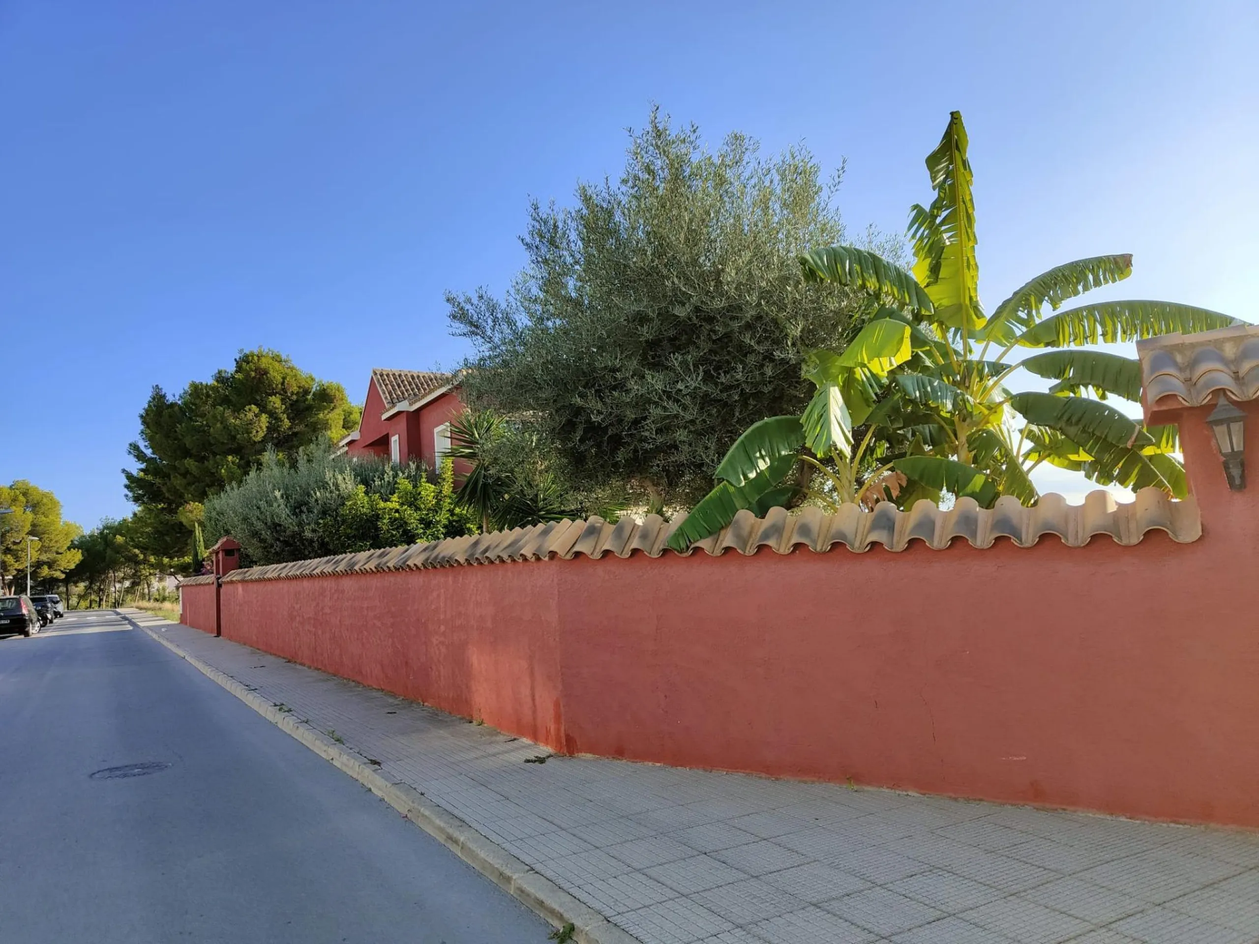 DETACHED VILLA, SPACIOUS WITH PRIVACY IN A NATURAL ENVIRONMENT IN LA NUCIA