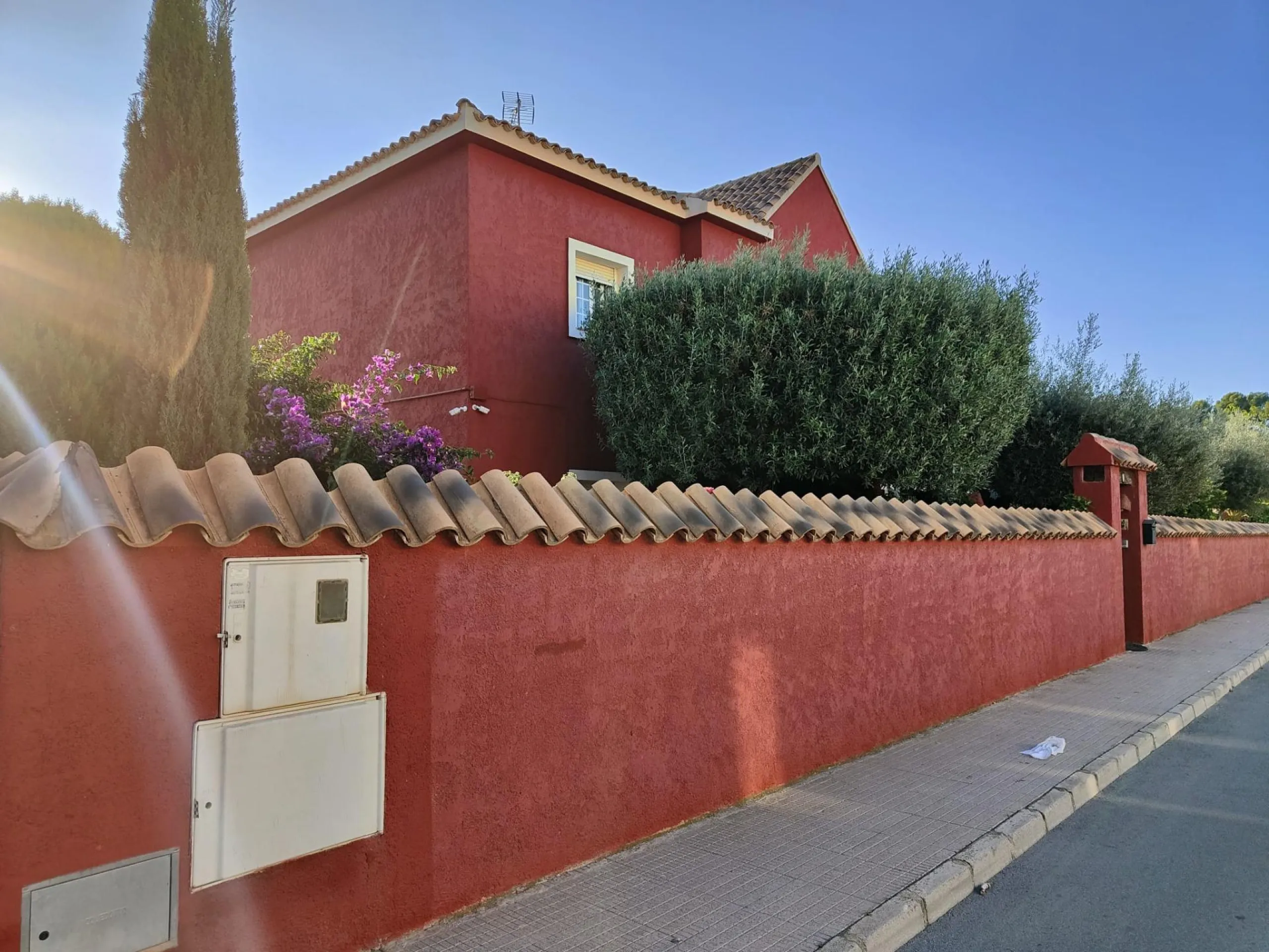 DETACHED VILLA, SPACIOUS WITH PRIVACY IN A NATURAL ENVIRONMENT IN LA NUCIA
