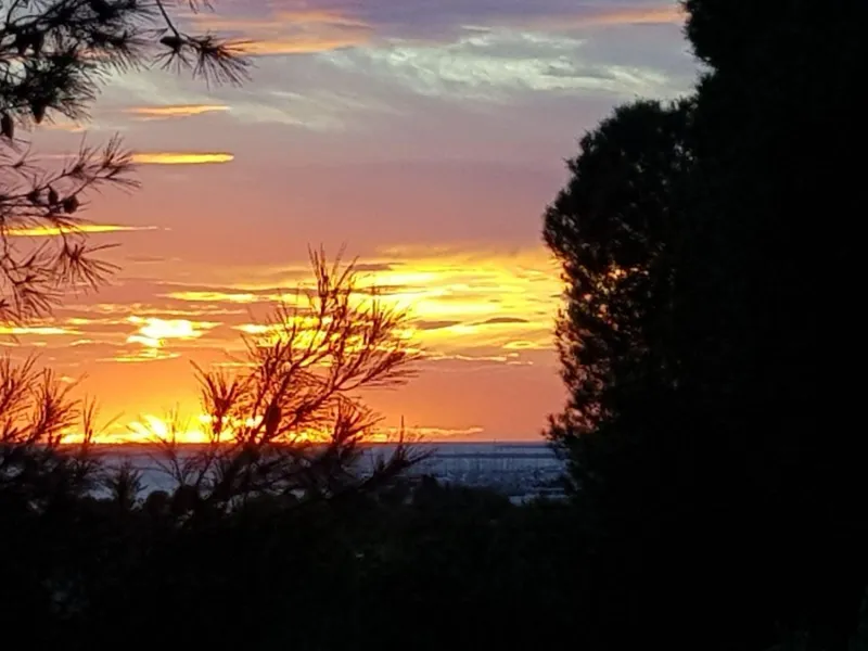 Villa exclusiva y con vistas al mar en Bellamar, Castelldefels