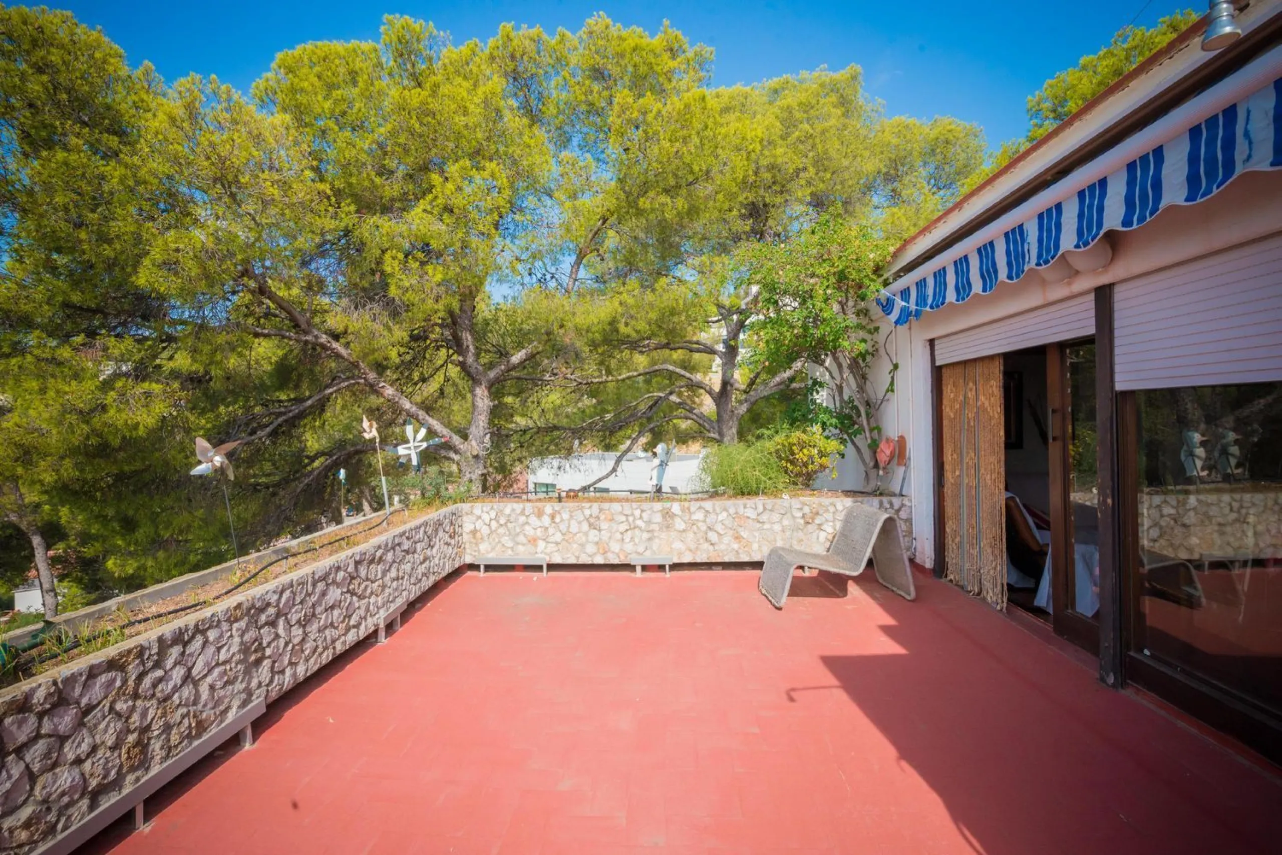 Villa exclusiva y con vistas al mar en Bellamar, Castelldefels