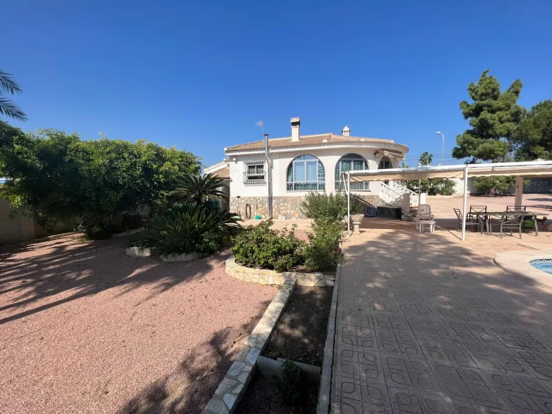 Espectacular Villa en Ciudad Quesada zona Rojales con piscina propia y vistas despejadas