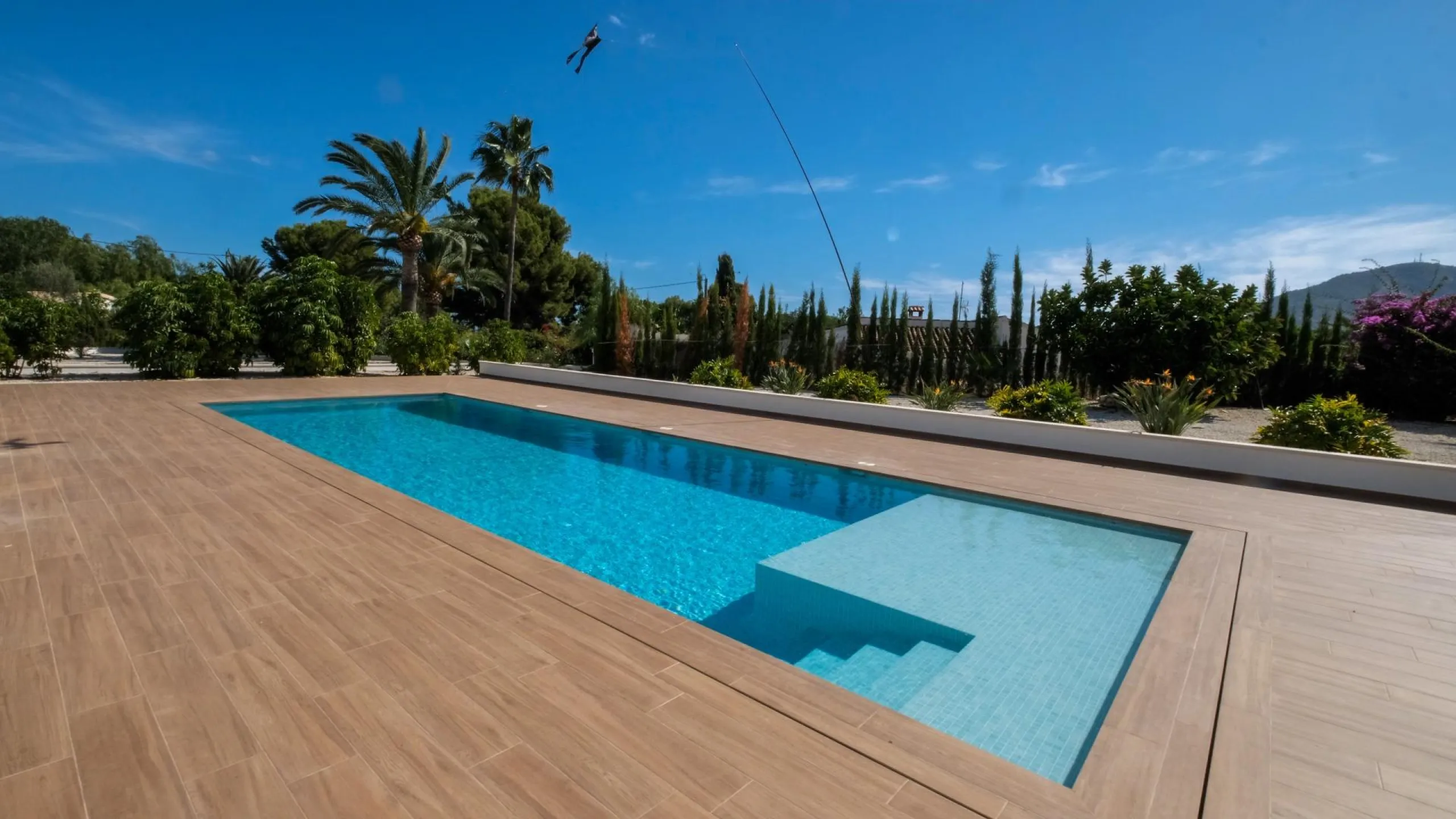 "Stunning Villa with scenic views to the sea and valle in Altea"