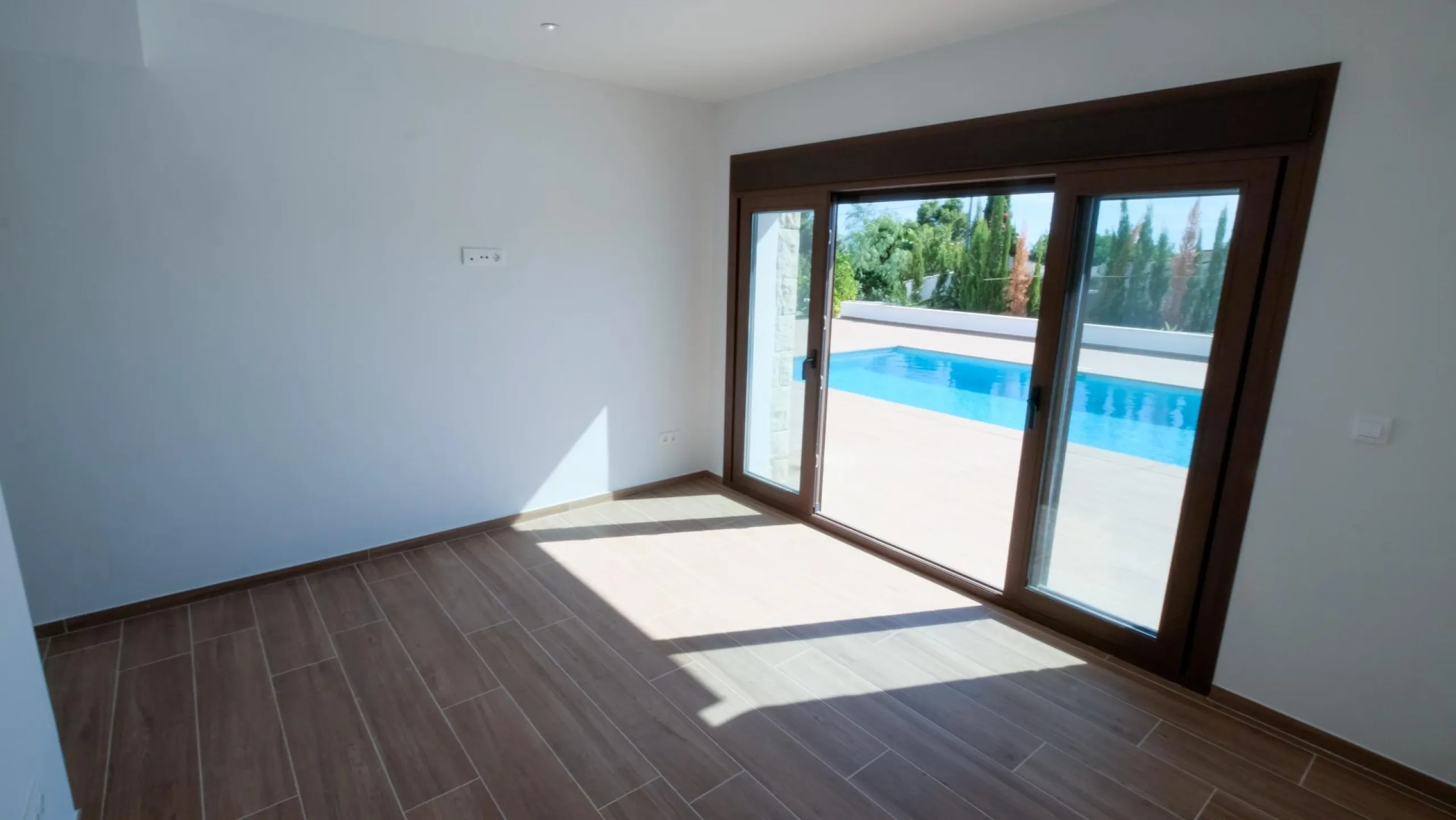"Stunning Villa with scenic views to the sea and valle in Altea"