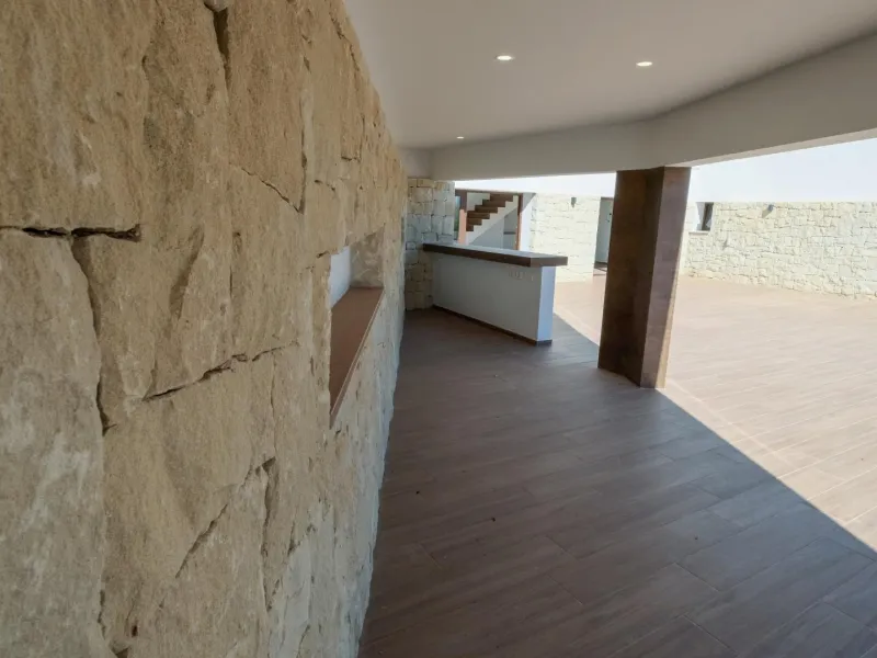 "Stunning Villa with scenic views to the sea and valle in Altea"