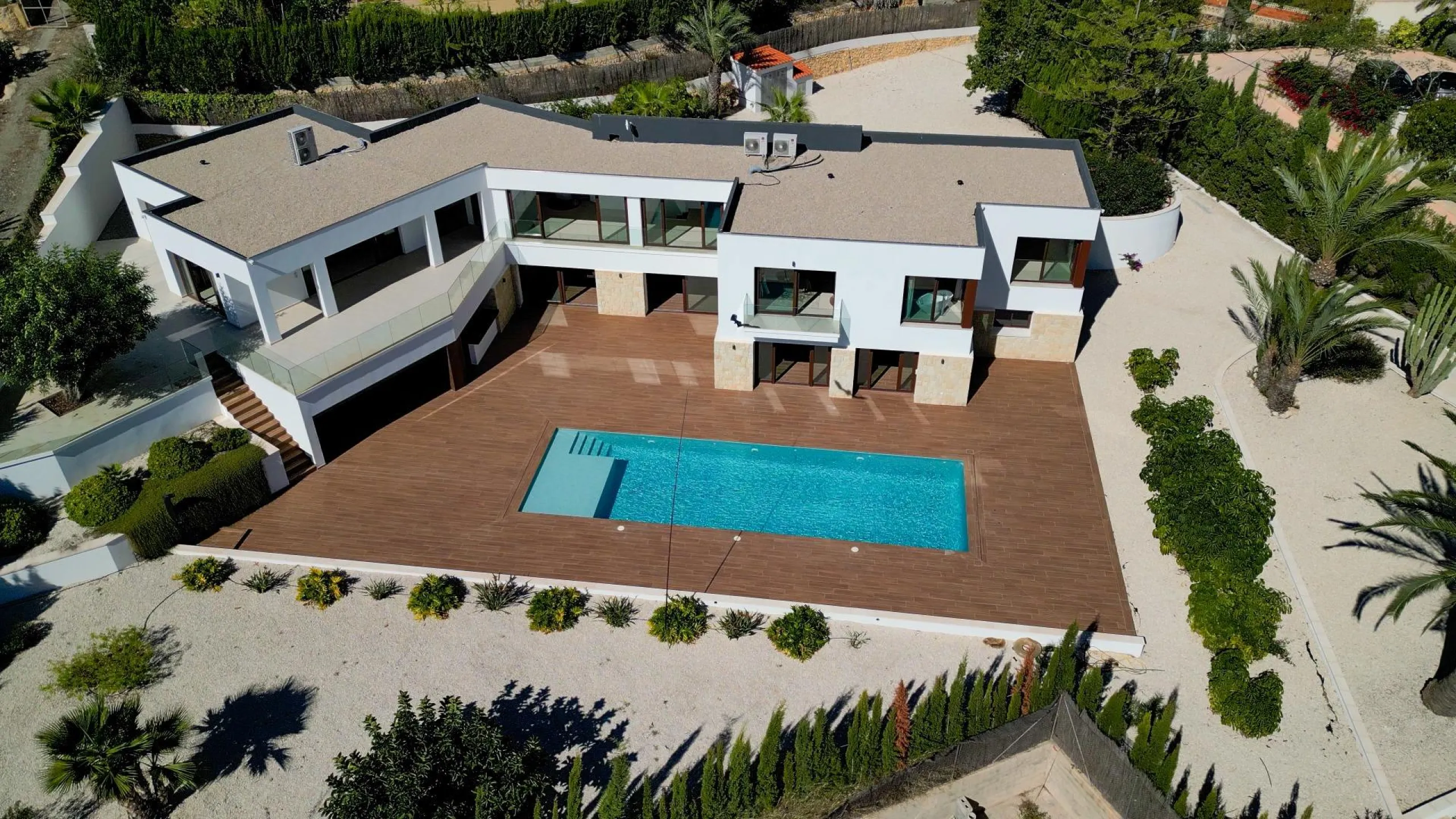 "Stunning Villa with scenic views to the sea and valle in Altea"