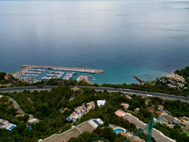 "Villa with Panoramic Views and Great Potential in Altea Hills"